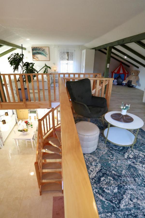 Luxury Apartman Alex With Sauna In The Village Otočac Extérieur photo