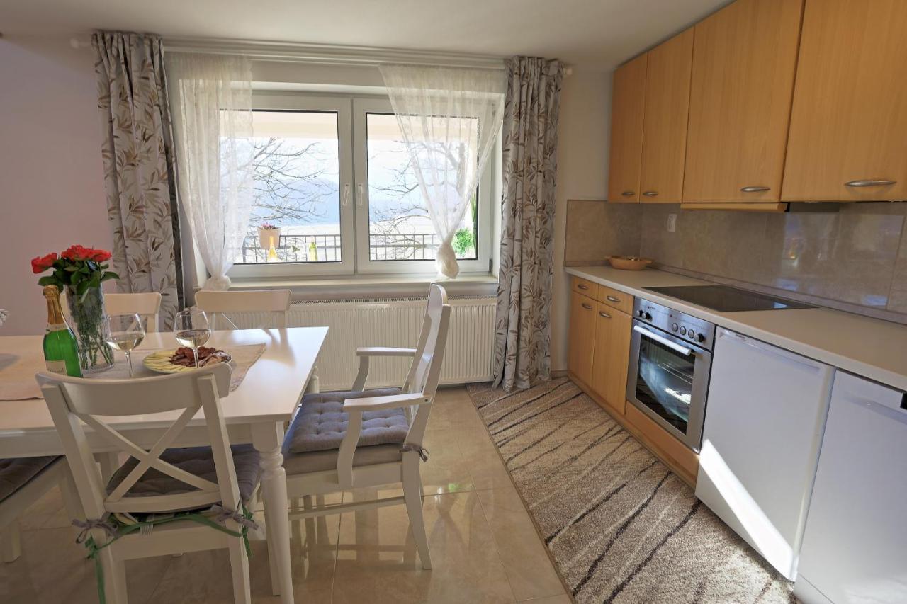 Luxury Apartman Alex With Sauna In The Village Otočac Extérieur photo