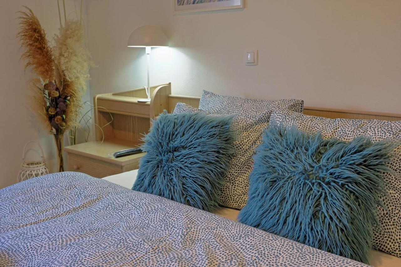 Luxury Apartman Alex With Sauna In The Village Otočac Extérieur photo
