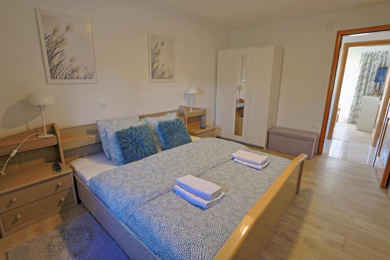 Luxury Apartman Alex With Sauna In The Village Otočac Extérieur photo