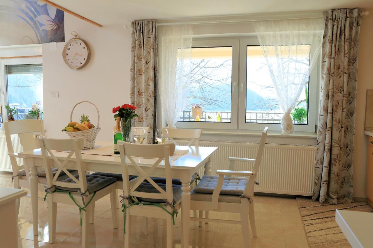Luxury Apartman Alex With Sauna In The Village Otočac Extérieur photo